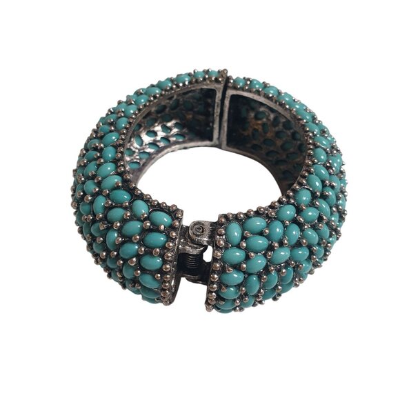 Style Hinged Silver Bracelet With Faux Turquoise Beads Magnetic Clam Closure - Picture 7 of 8